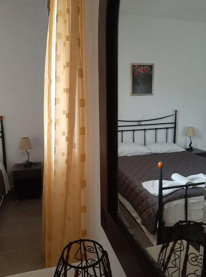 Christina Pension Karterados  Dış mekan fotoğraf