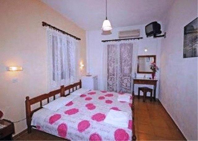 Christina Pension Karterados  Dış mekan fotoğraf